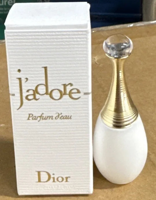 Jadore Detail